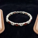 Crimson Frost Bracelet - Image 3